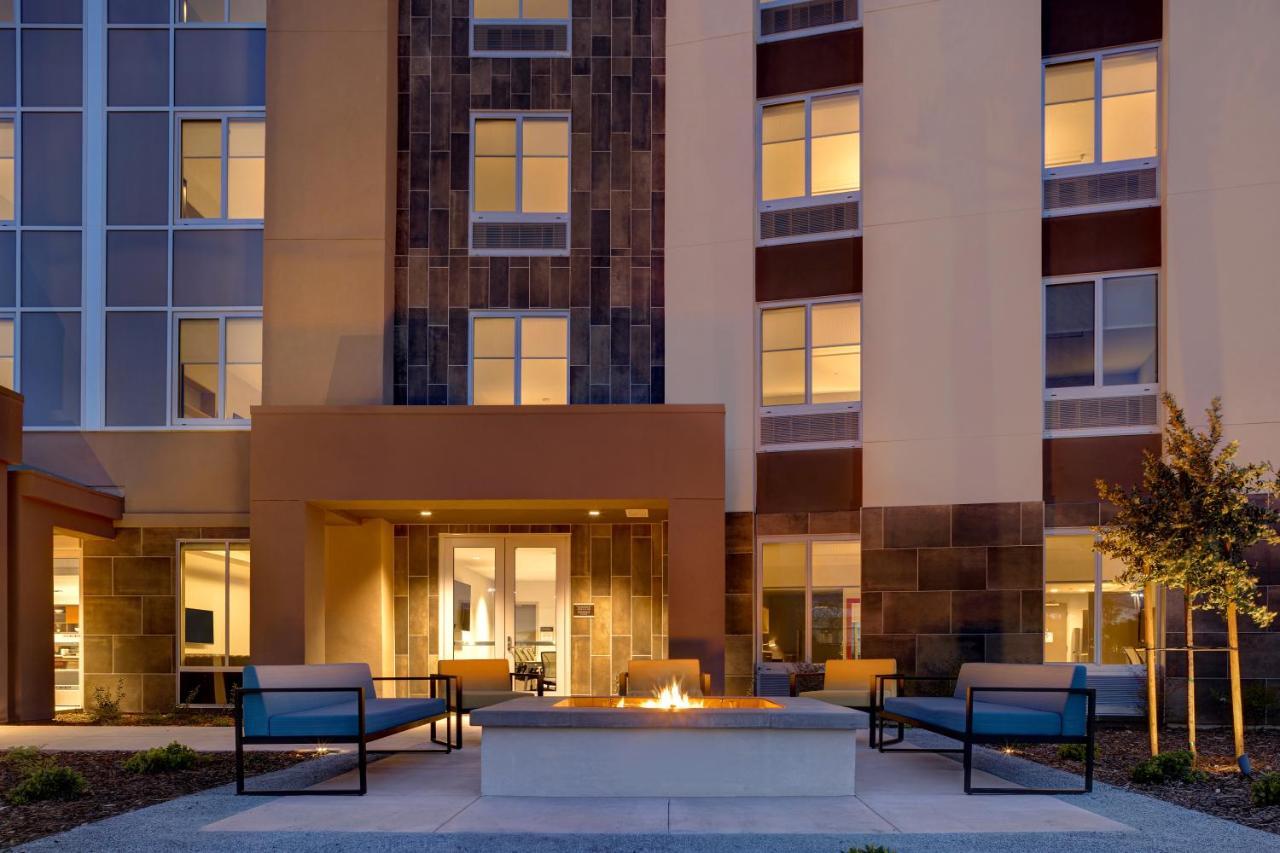 Home2 Suites By Hilton 페탈루마 외부 사진