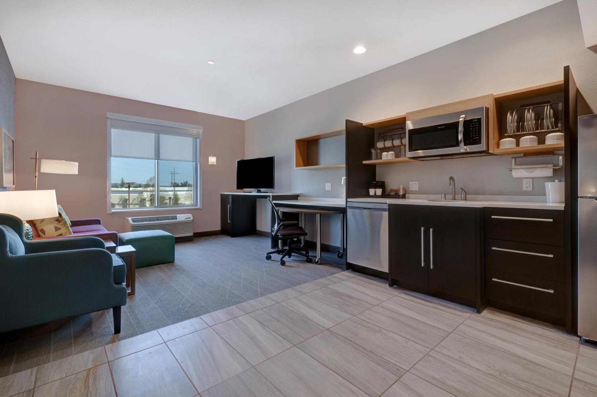 Home2 Suites By Hilton 페탈루마 객실 사진